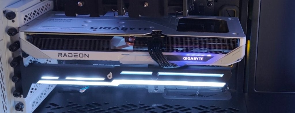 Gigabyte Radeon RX 9060 XT 16GB Gaming OC Ice, Computers en Software, Videokaarten, Ophalen, AMD, GDDR6, Zo goed als nieuw