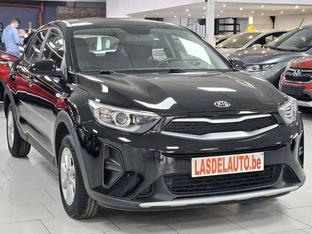 Kia Stonic 1.2i Easy ISG Android Carplay Blue Startstop CAME, Stof, Gebruikt, 4 cilinders, Zwart