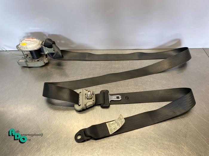 Ceinture de sécurité avant gauche d'un Suzuki Swift (Swift, -, 3 mois de garantie, Utilisé, -