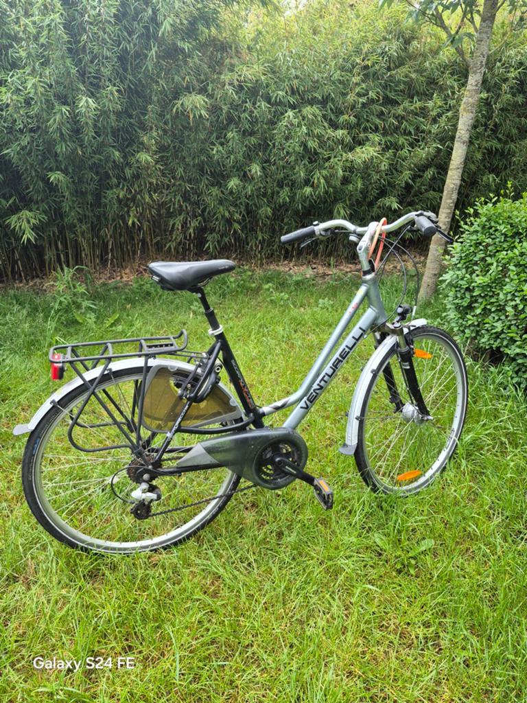 Kotfiets  venturelli, Fietsen en Brommers, Fietsen | Dames | Damesfietsen, Ophalen
