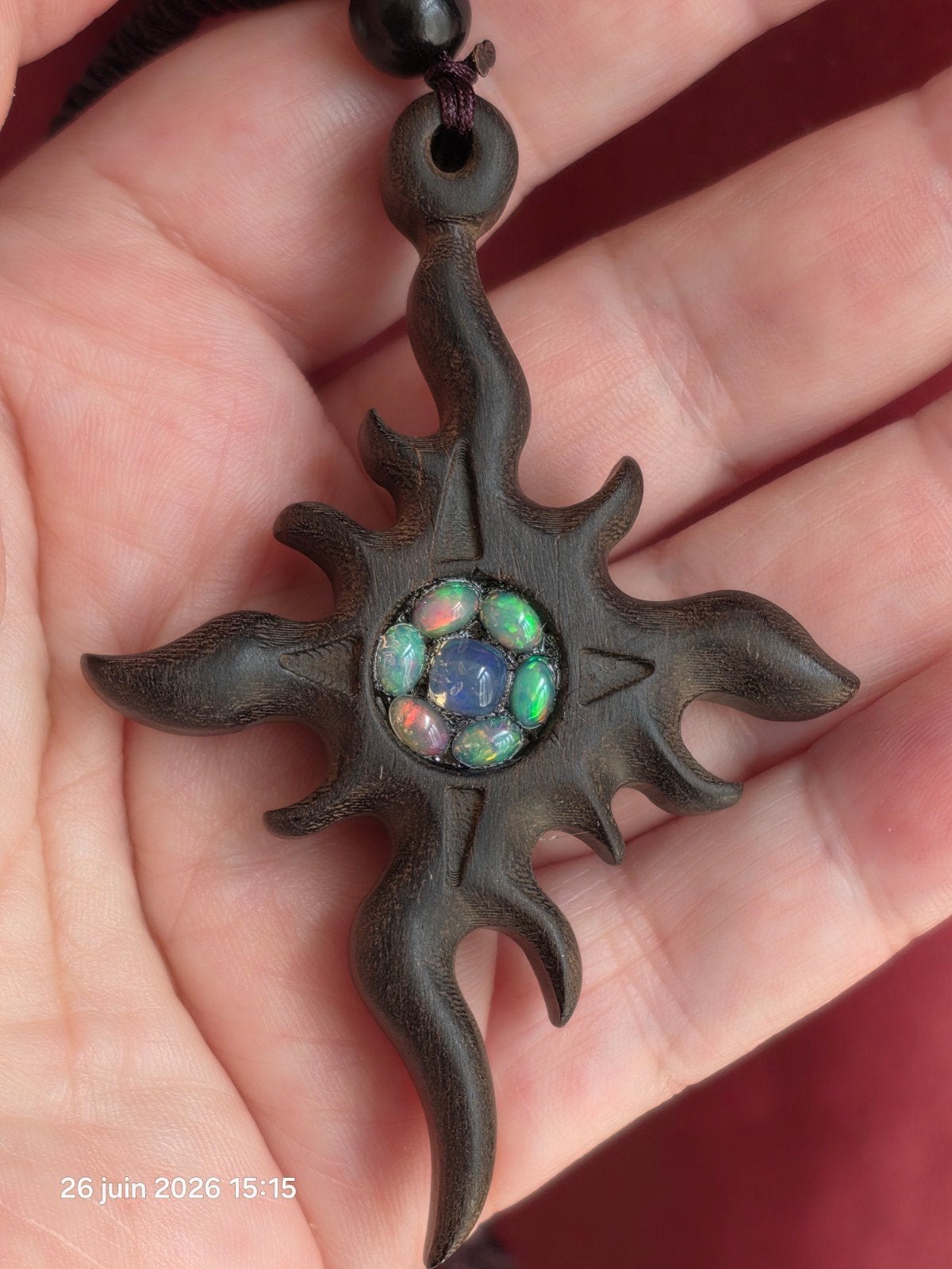 Pendentif en bois avec opales naturelles, Neuf, Brun, Enlèvement, Autres matériaux