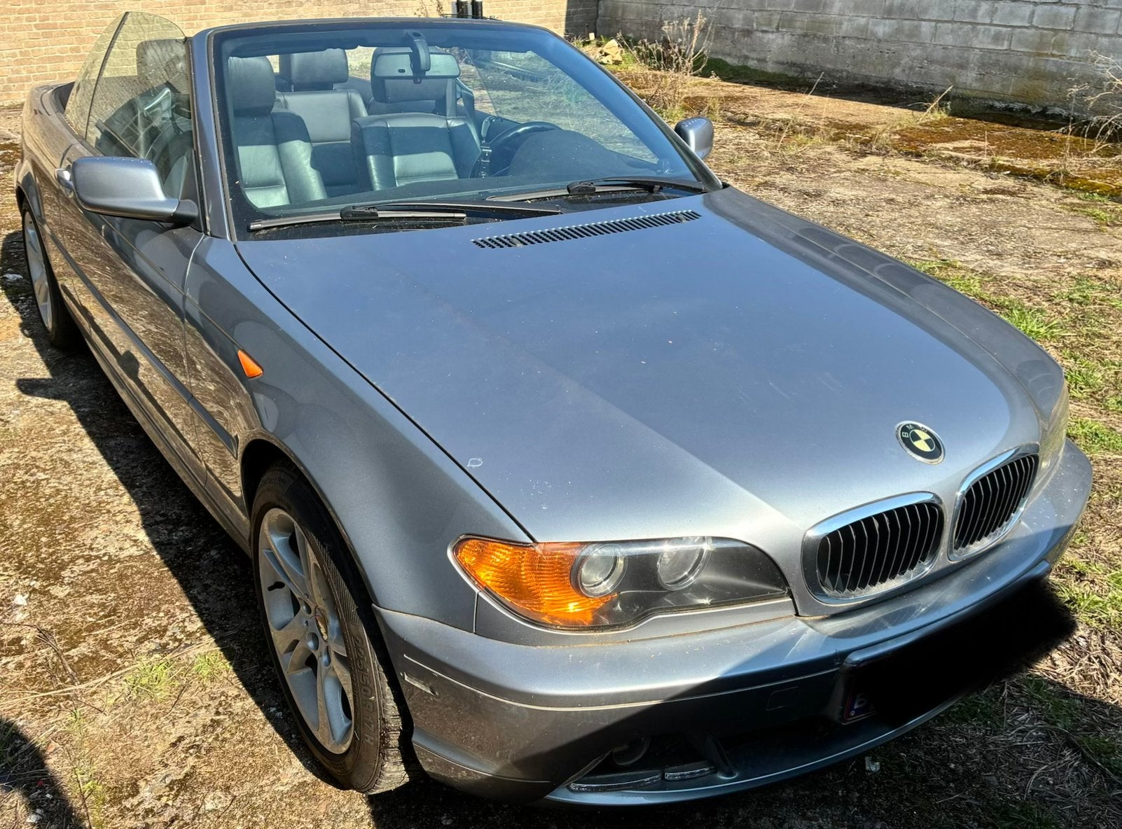 BMW e46 cabriolet 112000 km, Auto's, BMW, 100 kW, Achterwielaandrijving, Zwart, 4 cilinders