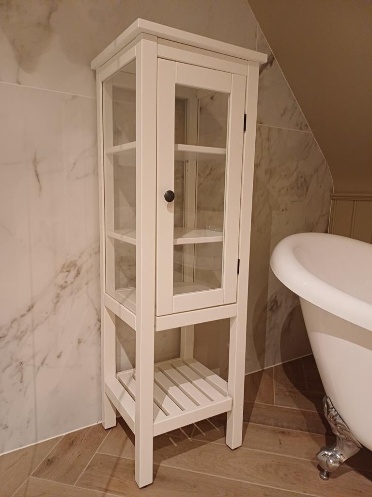 Ikea HEMNES vitrinekast /badkamerkast, Huis en Inrichting, Ophalen