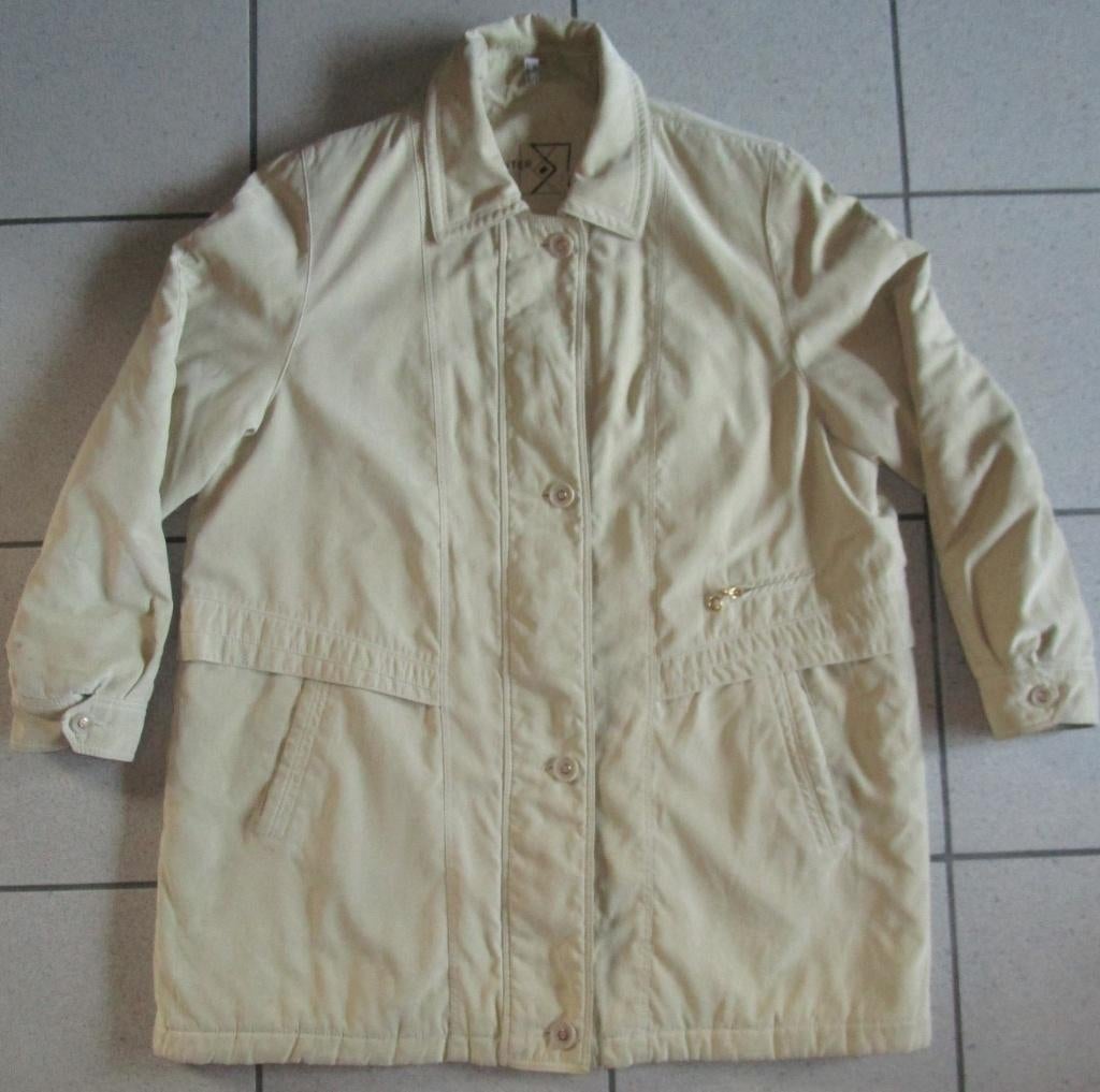 Vest regenjas dames maat 44/46 - OPRUIM KLEERKAST, Winter Visions, Beige, Maat 42/44 (L), Ophalen of Verzenden