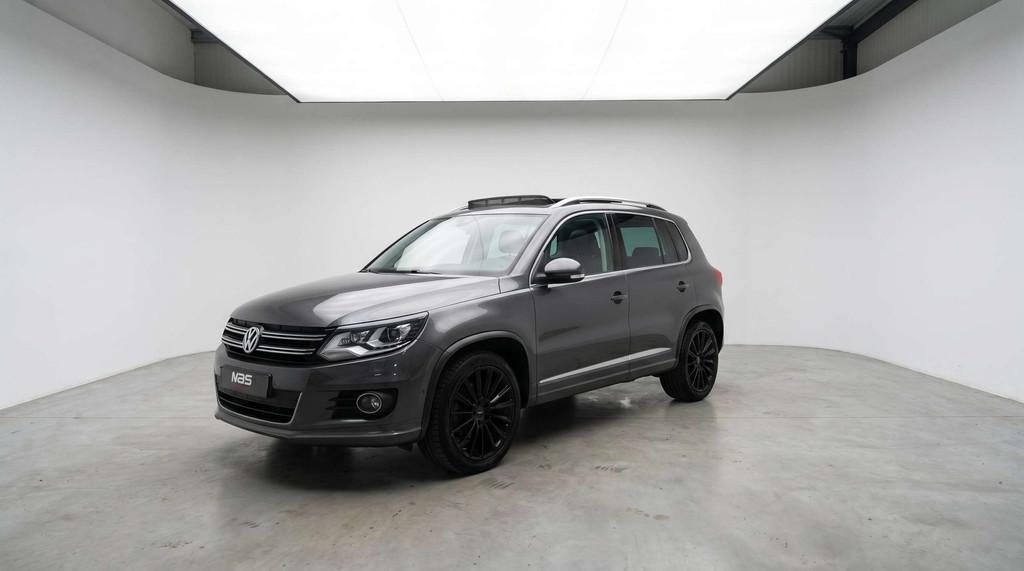 Volkswagen Tiguan *2.0 * TDi 4Motion* TOIT PANO* CUIR * XENO, Autos, Achat, Entreprise, 5 portes, Alarme