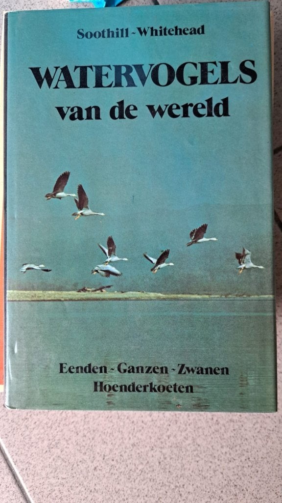 Livre « oiseaux aquatiques du monde », Soothill et Whitehead, Livres, Eric Soothill en Peter Whitehead, Comme neuf, Enlèvement