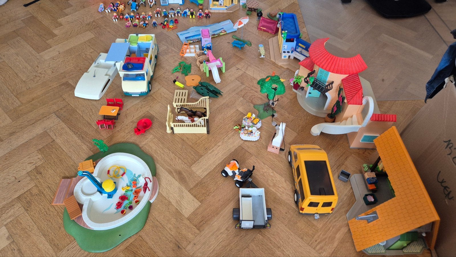 Grand lot Playmobil vacances : villa, camping-car, piscine,, Enlèvement, Comme neuf, Bateau