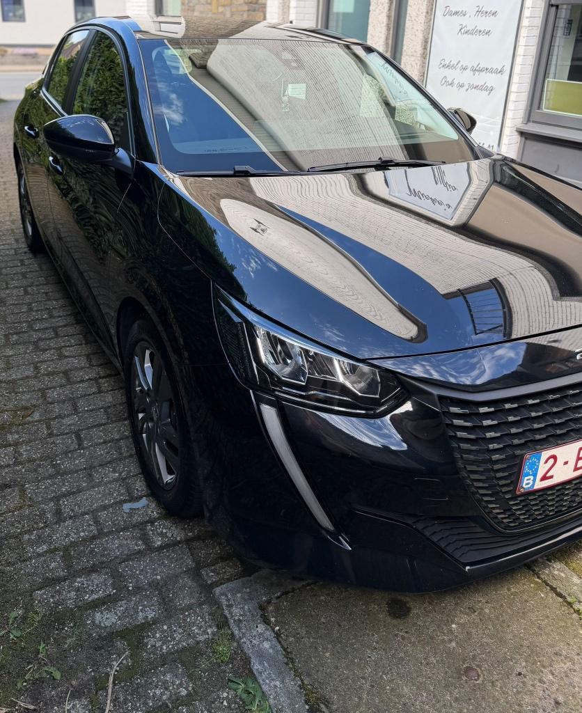 Peugeot 208 1.2 automaat 2021 is gekeurd voor verkoop, Auto's, Peugeot, Automaat, Stof, Euro 6, Zwart