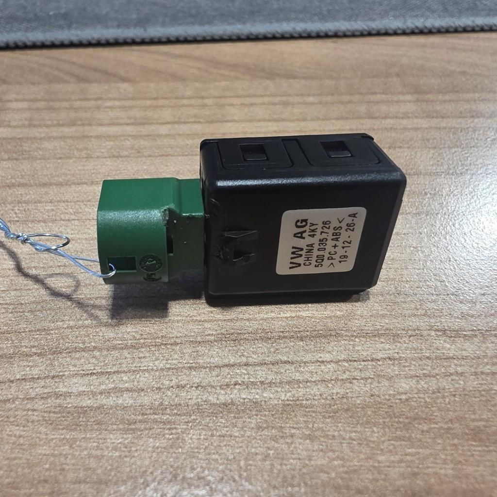 AUX/USB POORT Audi A5 Sportback (F5A / F5F), Auto-onderdelen, Dhr. J. Ham, Gebruikt, Administratie@autoham.nl, Audi