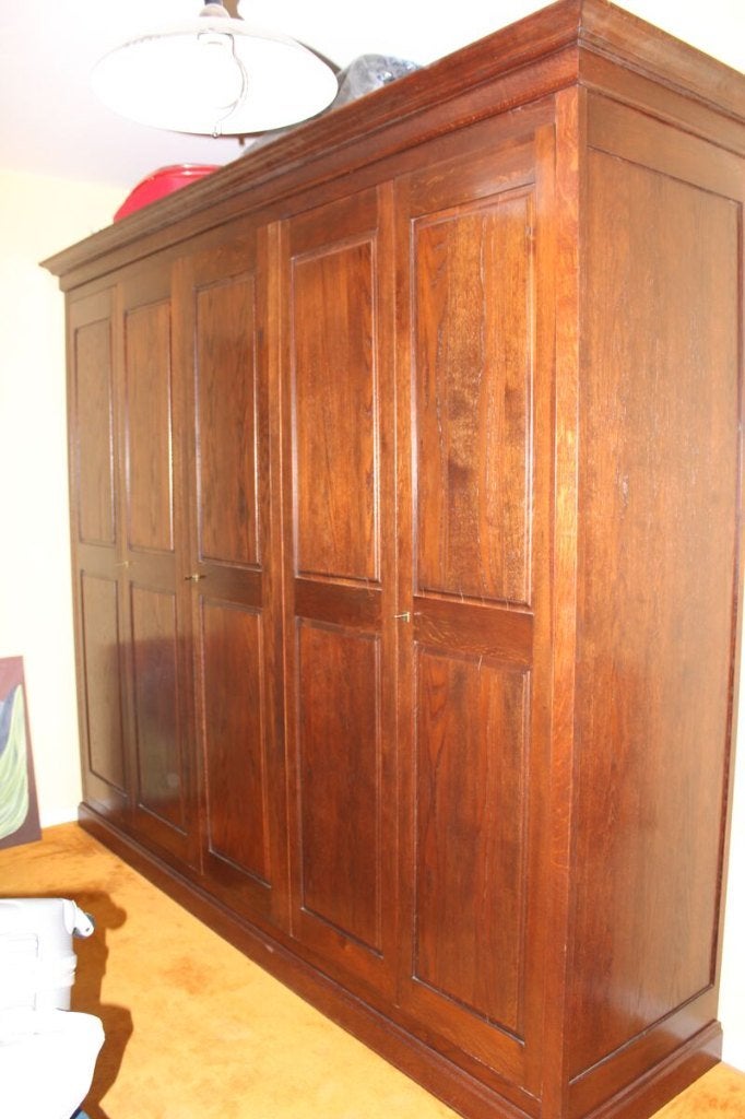 Prachtige Italiaanse massief houten kledingkast te koop, Huis en Inrichting, Kasten | Kleerkasten, Ophalen, Met deur(en), Gebruikt
