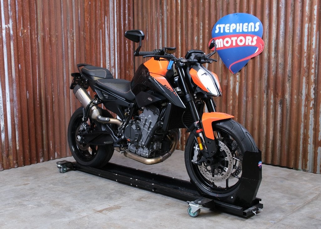 KTM 890 Duke Leovince, Motoren, 2 cilinders, Occasion, Motorrijbewijs A, Traction Control