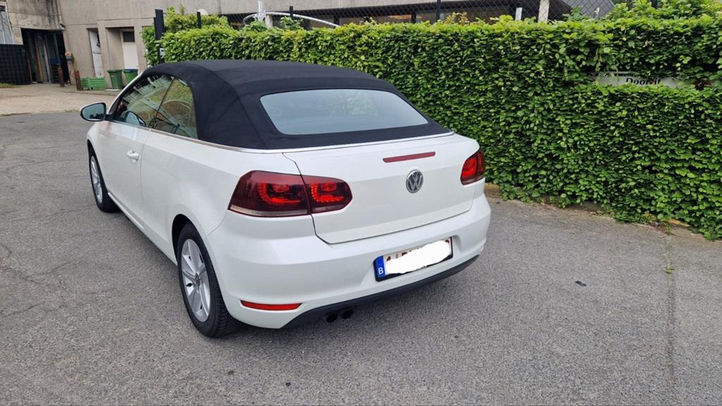 Cabriolet DSG Aut. Oryx wit! absolute Nieuwstaat Dealer o.h., Auto's, Volkswagen, Particulier, Golf, ABS, Achteruitrijcamera, Airconditioning