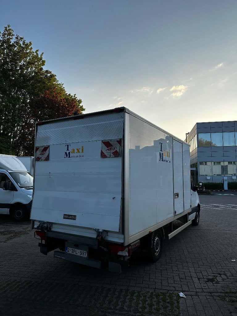 Mercedes Sprinter met Laadklep, Auto's, Achterwielaandrijving, 4 cilinders, Wit, Mercedes-Benz