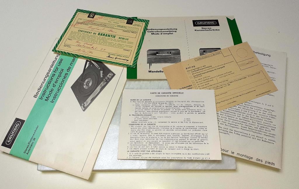 Boek vintage handleiding setje met boekjes Grundig, Ophalen of Verzenden, Overige typen
