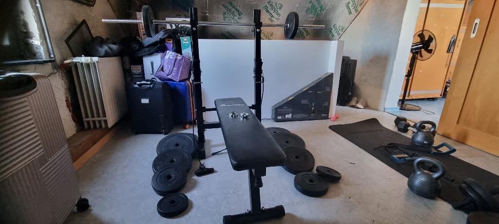 Bench press met gewichten, Sport en Fitness, Ophalen, Armen, Fitnessbank