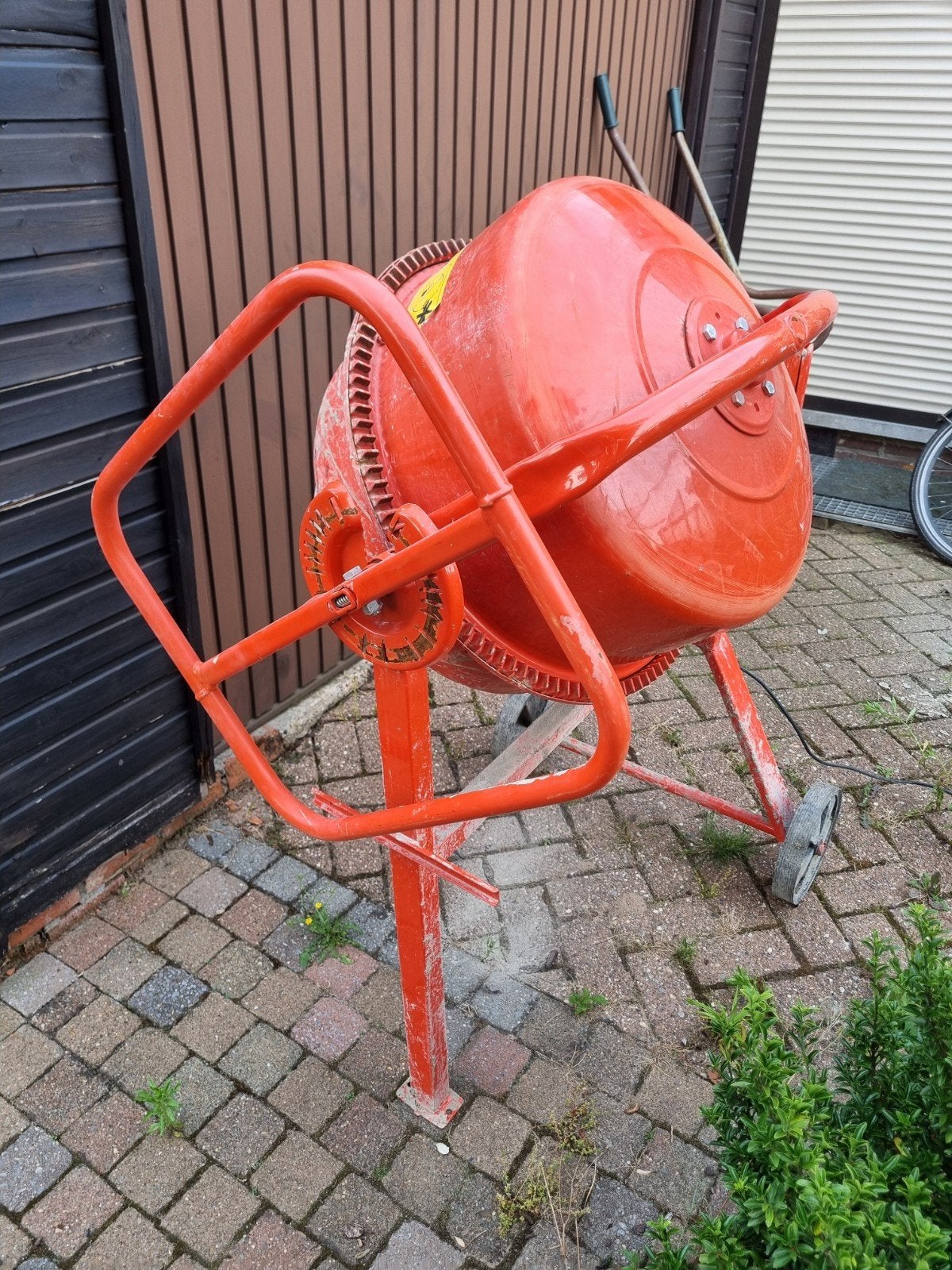 Bétonnière Leschea, Bricolage & Construction, Enlèvement