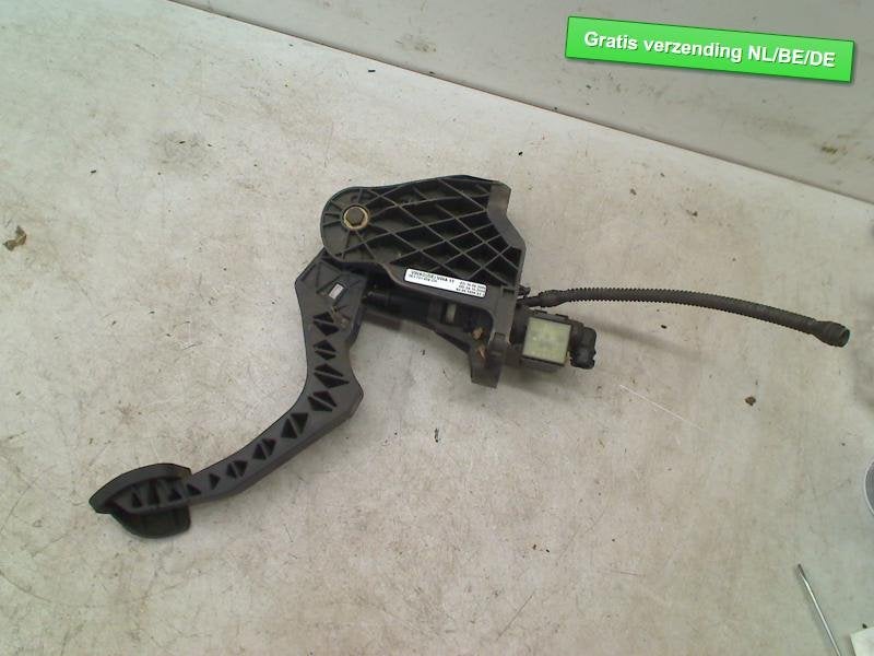 PEDALE D'EMBRAYAGE Volkswagen Golf V (1K1) (1K1721059CH), Volkswagen, Volkswagen AG, Utilisé, Kundenbetreuung@volkswagen.de