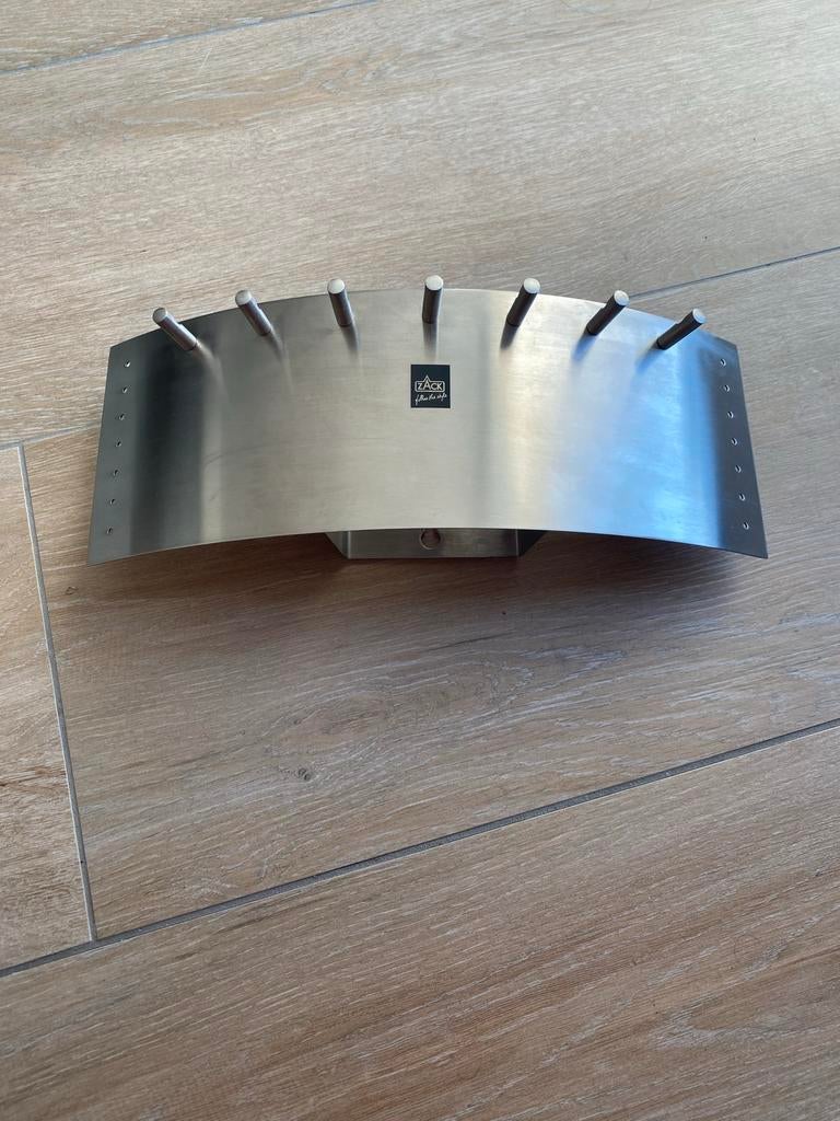 Inox sleutelrek, Ophalen