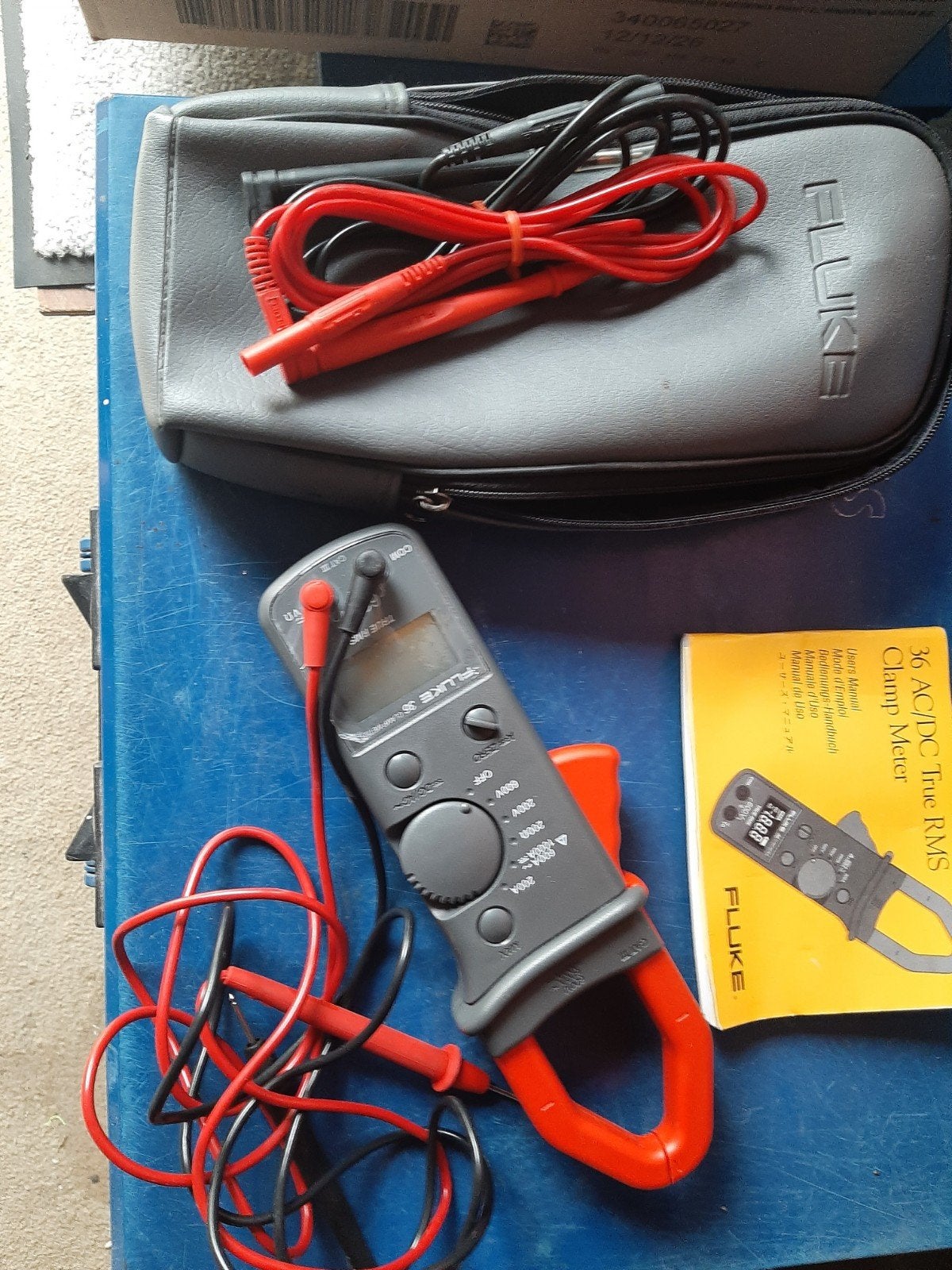Appareils de mesure Fluks T130 /FLUKE CLAMPMETER 336 et RMS, Enlèvement, Neuf, Autres types