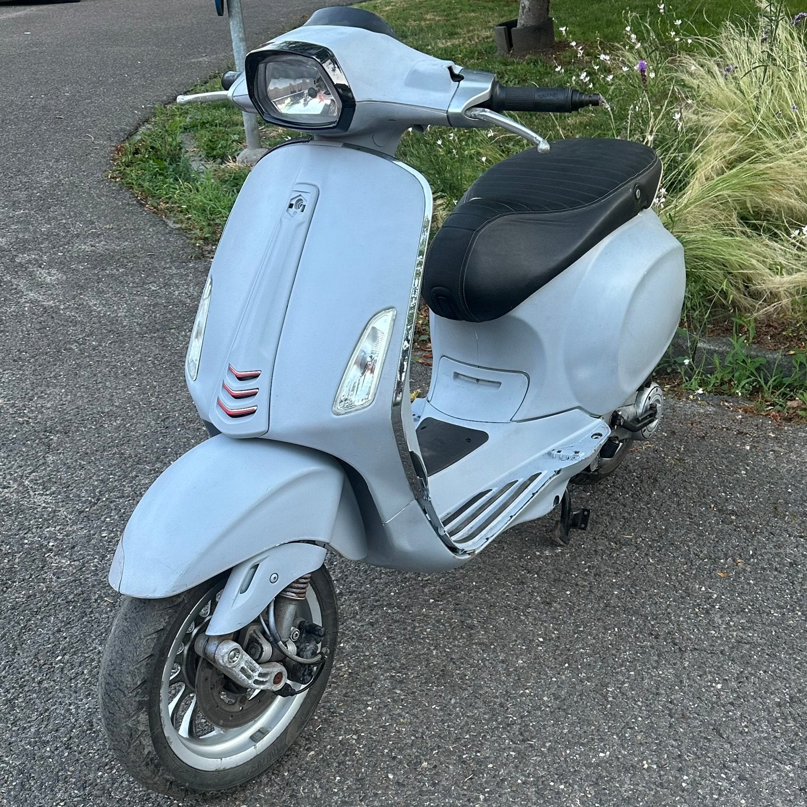 Vespa sprint start en rijd goed, Ophalen, Zo goed als nieuw, Klasse A (25 km/u)