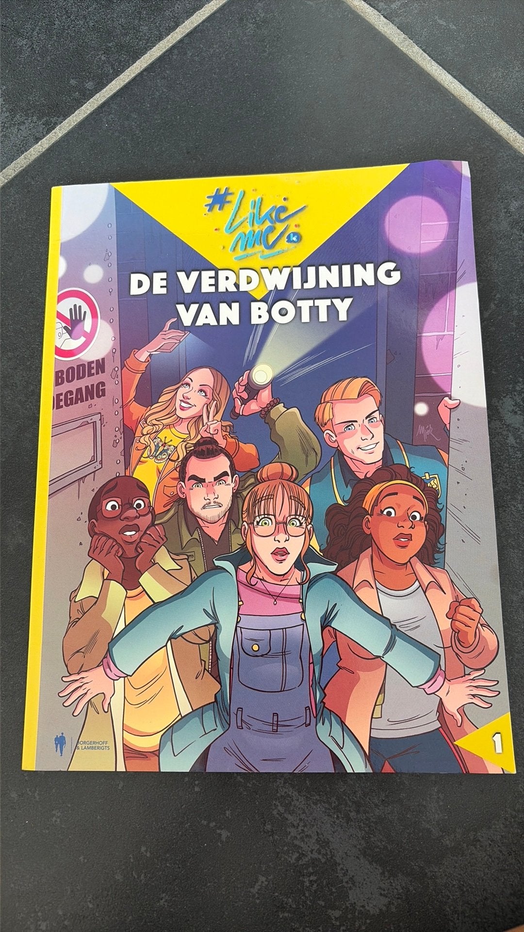 Strip #like me ~ De verdwijning van Botty (1), Boeken, Kinderboeken | Jeugd | 10 tot 12 jaar, Ophalen, Zo goed als nieuw, Fictie