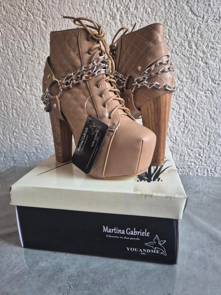 Enkellaarsjes met ketting Martina Gabriele -STUNT € 5,-, Vêtements | Femmes, Chaussures, Neuf, Autres couleurs, Chaussures à haut talons
