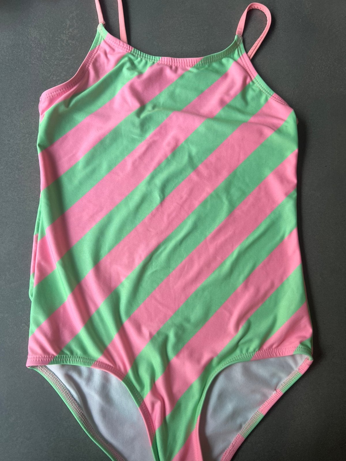 Badpak roze/groene strepen, Enfants & Bébés, Maillots de bain pour enfants, Maillot de bain, Enlèvement, Utilisé, Taille 116