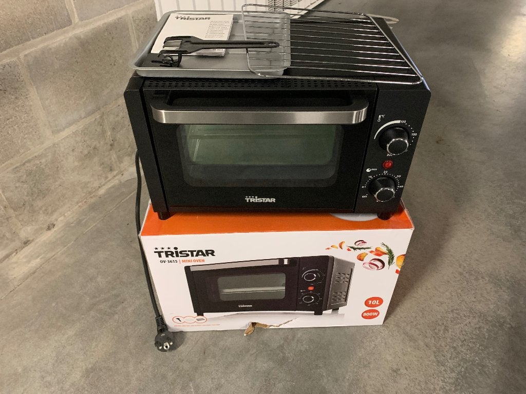 Oven van het merk Tristar voor in de caravan of camper, Ophalen, Zo goed als nieuw