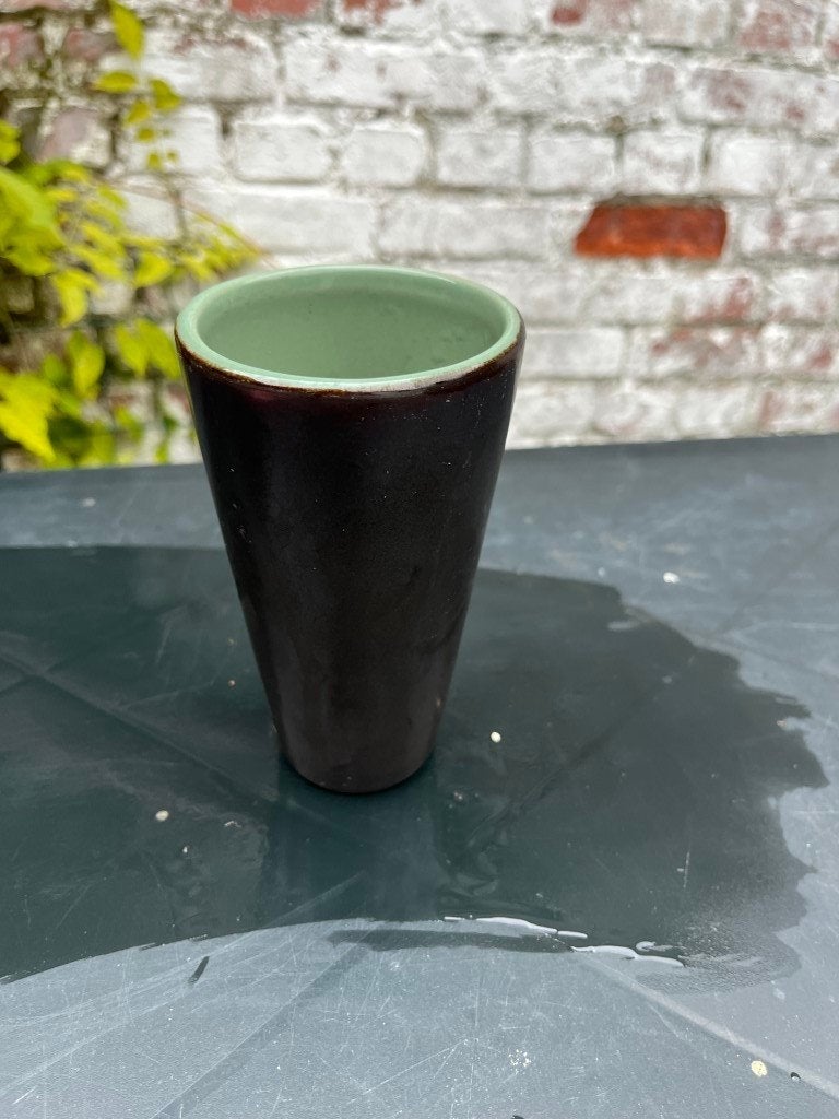 Klein vaasje aardewerk - bloempot zwart / groen, Ophalen of Verzenden, Groen