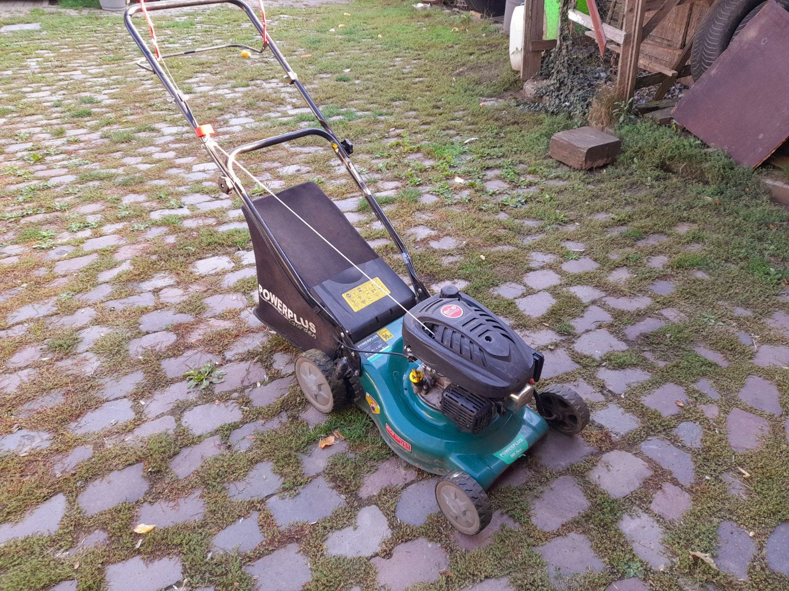 grasmaaier benzine buiten zelftrekker werkt zeer goed, Ophalen of Verzenden