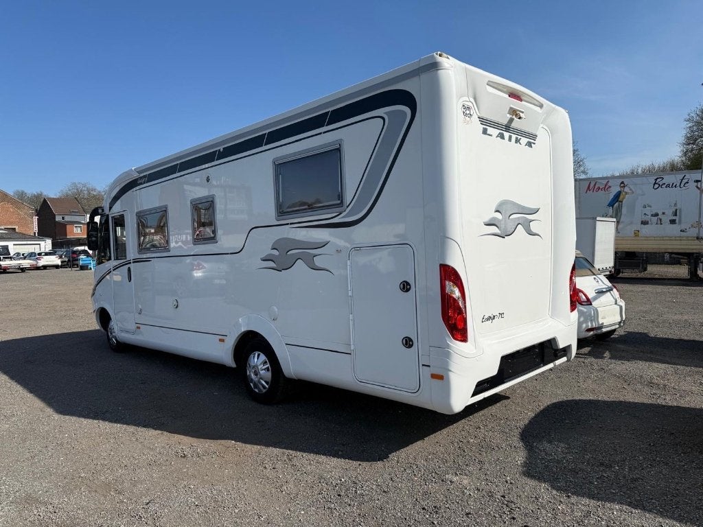 LAIKA EXCLUSIVE – 2016 – CAMPING-CAR HAUT DE GAMME, Marchepied électrique, Antidémarrage, Entreprise, Fiat
