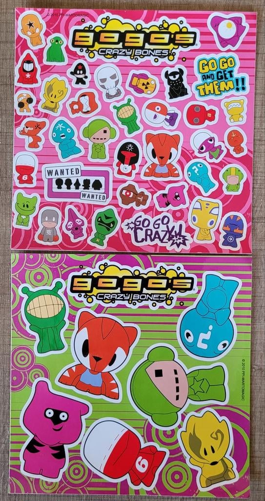 Gogo's Crazy Bones: 2 stickervellen, Ophalen of Verzenden, Zo goed als nieuw, Overige typen