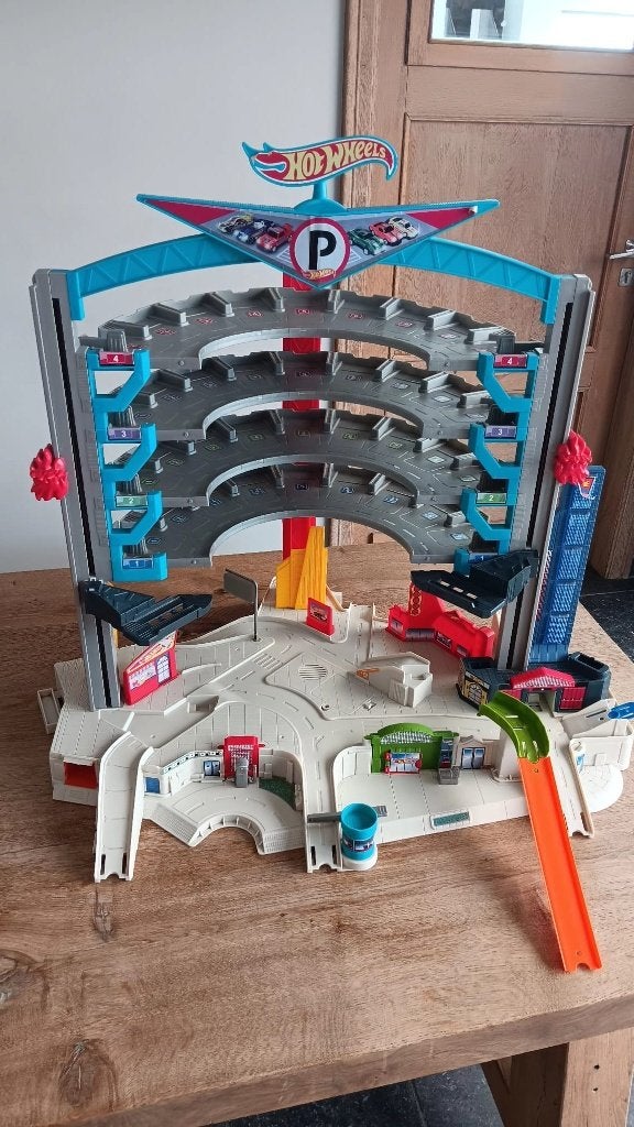 hot wheels garage, Ophalen, Racebaan, Zo goed als nieuw, Hot Wheels