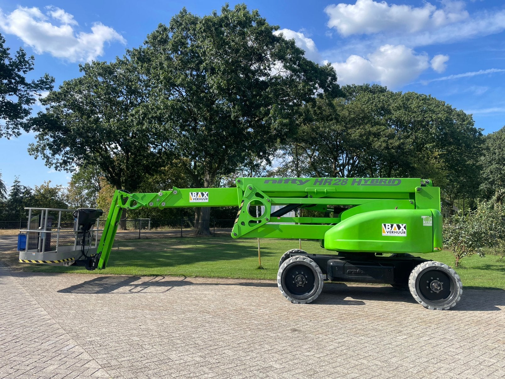 Nifty HR28 knik-telescoophoogwerker 28 meter in nieuwstaat, Doe-het-zelf en Bouw, Ophalen