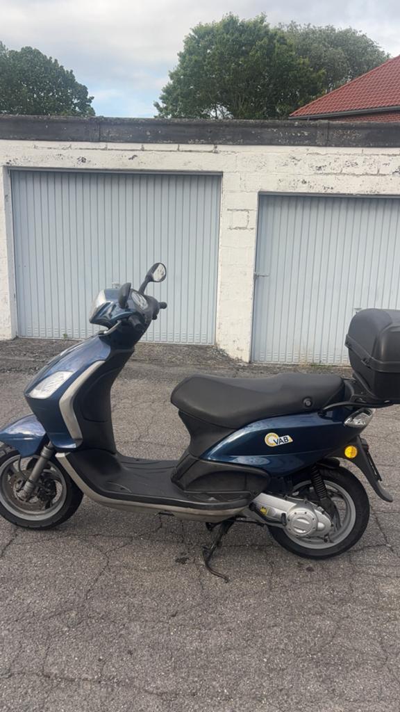 Scooter Piaggio Liberty / Fly 50cc, Fietsen en Brommers, Scooters | Piaggio, Ophalen, Zo goed als nieuw, Klasse B (45 km/u)