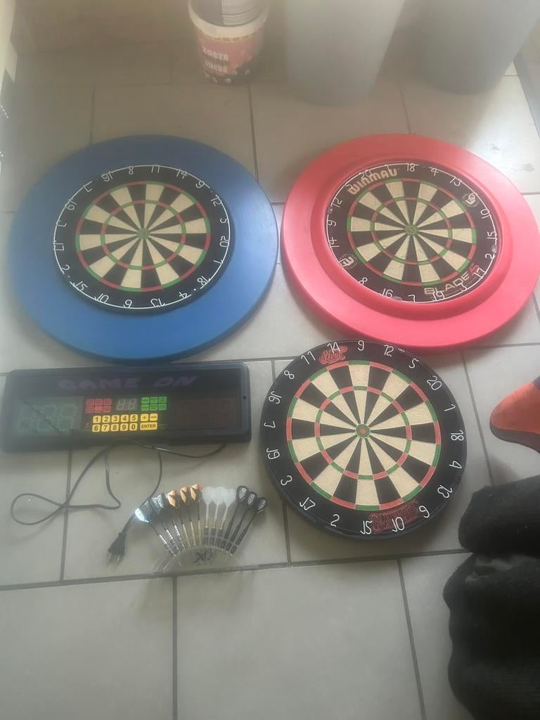 Mooi lot darts score bord verkocht, Sport en Fitness, Darts, Ophalen, Gebruikt, Dartbord met pijlen