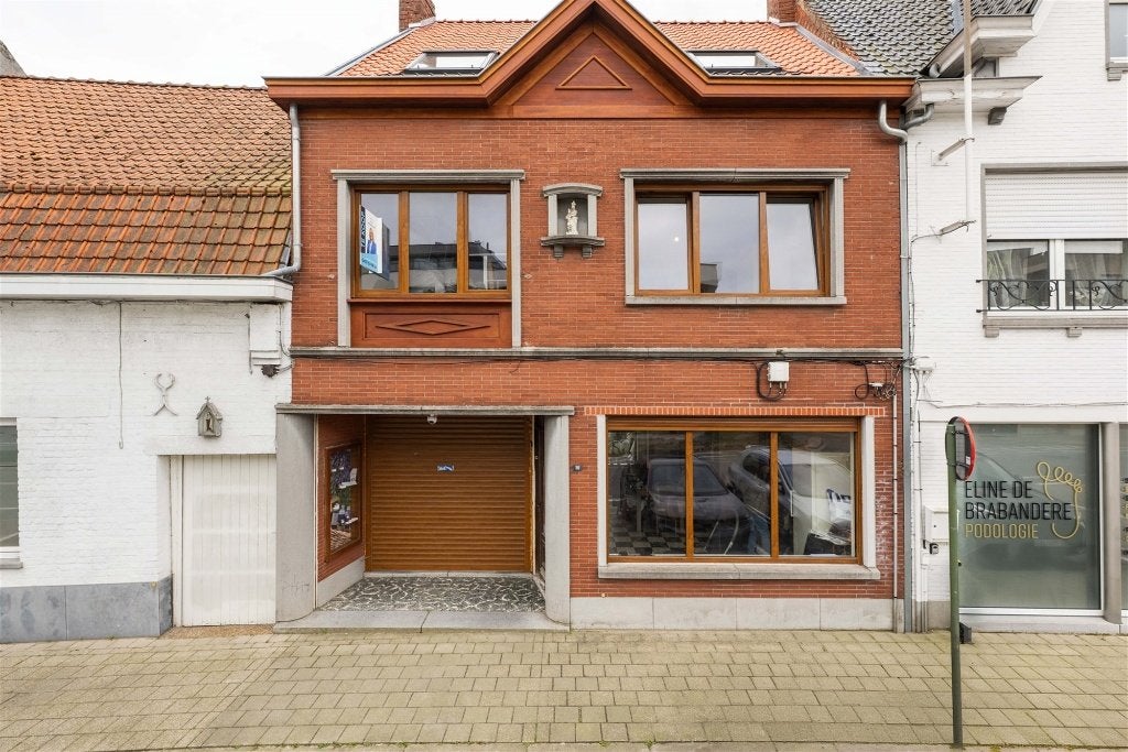 Huis te koop centrum Meulebeke, Immo, 200 tot 500 m², 3 kamers, Tielt, Tussenwoning