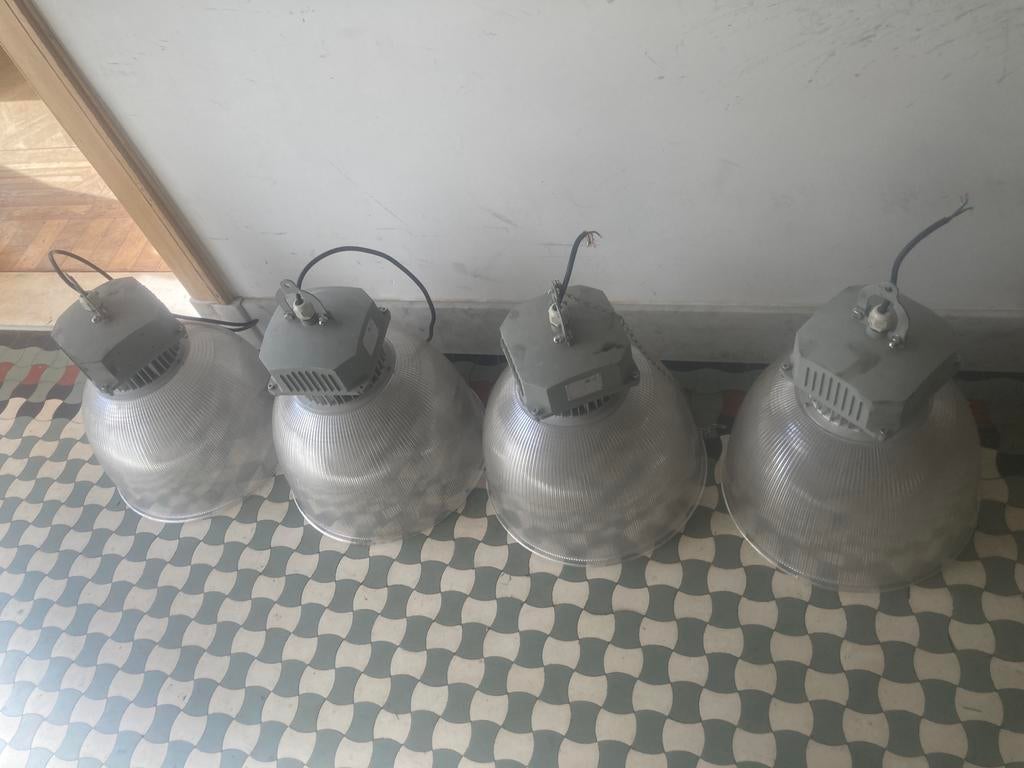 4 industriële ledlampen, Ophalen, Kunststof, Gebruikt, Loft, industrie