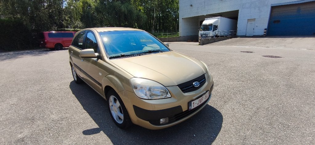 KIA RIO 2007 1.6 16V CVVT/AIRCO-OPENDAK-TREKHAAK-OHBOEK, 82 kW, Beige, 5 portes, 5 places