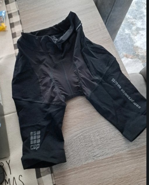 CEP wielrenners short Small, Kleding | Dames, Sportkleding, Zwart, Ophalen of Verzenden, Zo goed als nieuw, Hardlopen of Fietsen