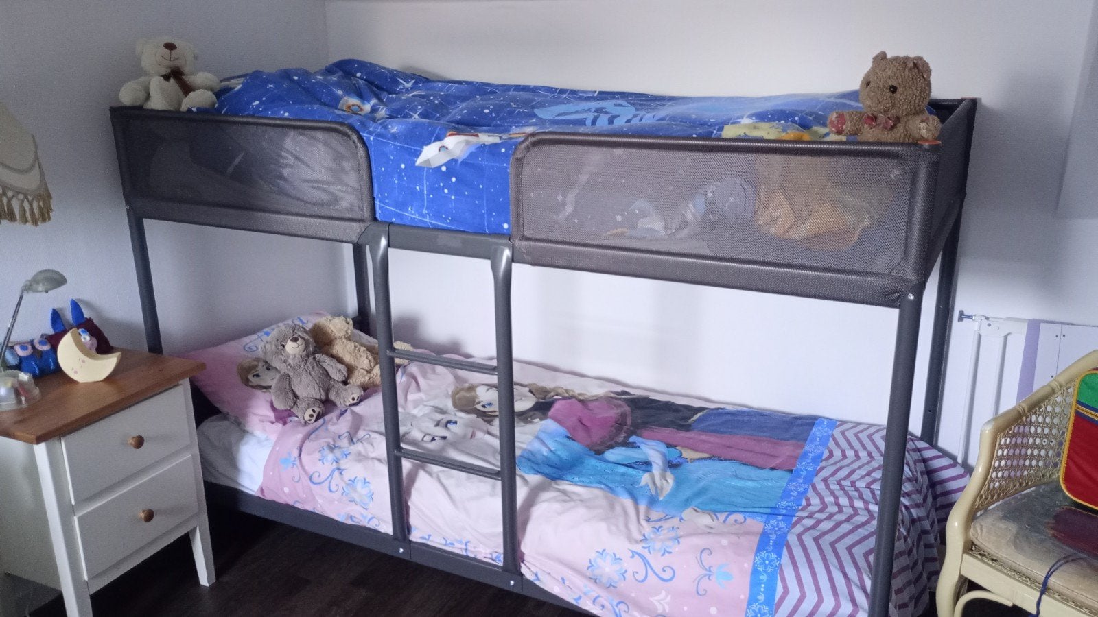 Stapelbed metalen frame met 2 matrassen, Ophalen, Stapelbed