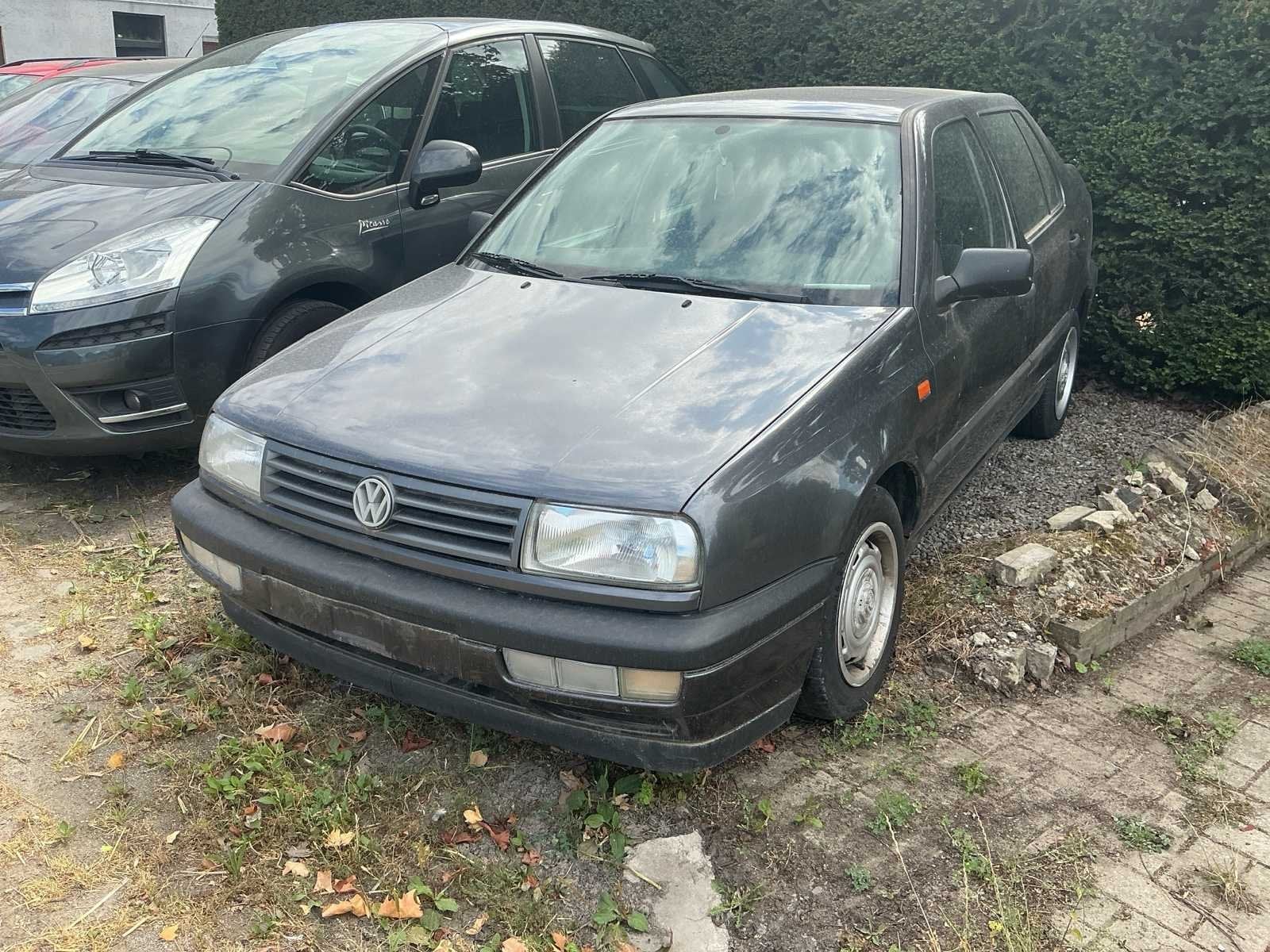 Volkswagen Vento Oldtimer 1994 - Voiture particulière, Autos, Achat, Entreprise, Berline, Essence