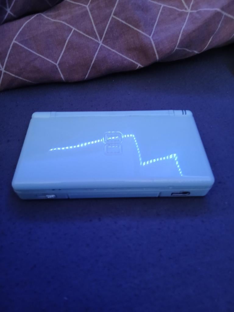 Nintendo ds lite, Games en Spelcomputers, Spelcomputers | Nintendo DS, Ophalen of Verzenden, DS Lite