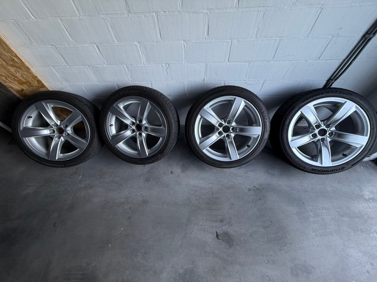 Originele Audi velgen 18 inch met banden, Ophalen, 18 inch, Band(en), Personenwagen