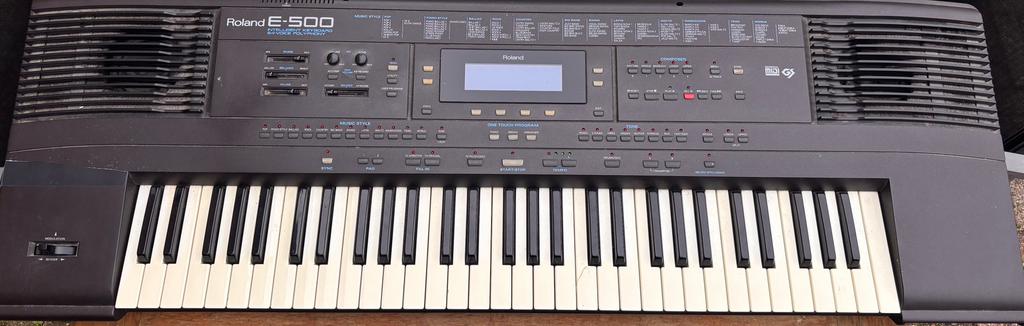 Roland E-500 Intelligent Keyboard, 61 touches, Roland, Avec pied, Enlèvement