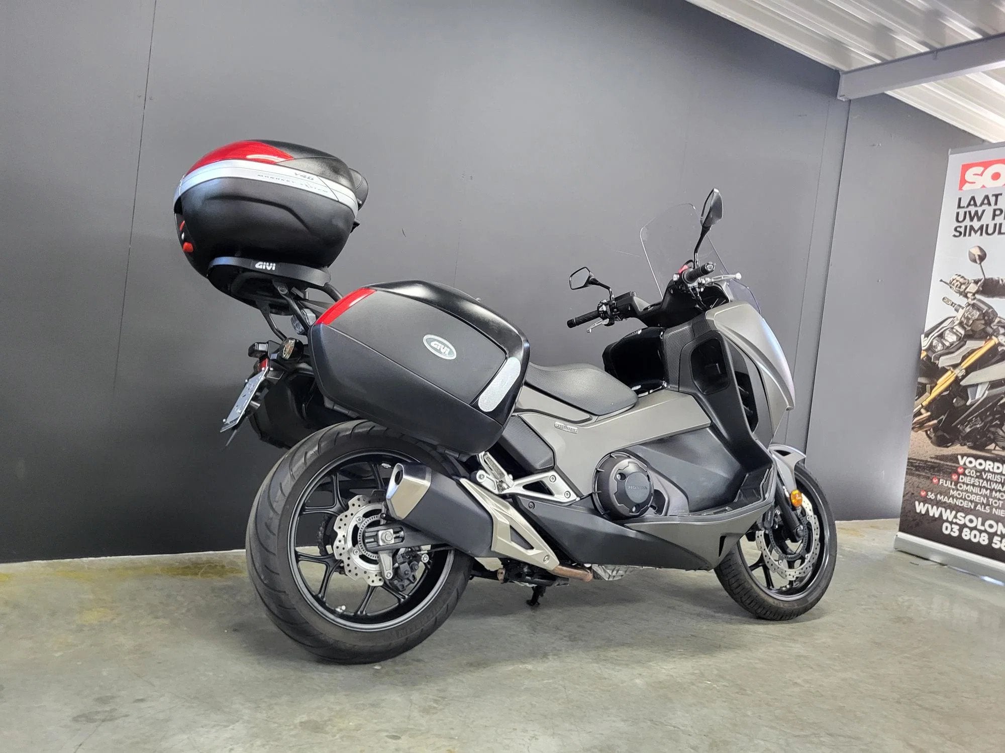 Honda Integra 750 DCT tourscooter met koffers (bj 2016), Motoren, 750 cc, Scooter, Bedrijf, Meer dan 35 kW