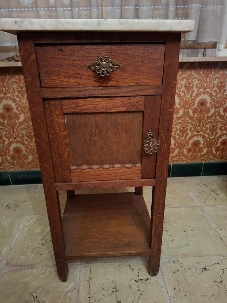 Rustiek Nachtkastje - Massief Eiken met Marmeren Blad, Huis en Inrichting, Slaapkamer | Nachtkastjes, Gebruikt, 70 cm of meer