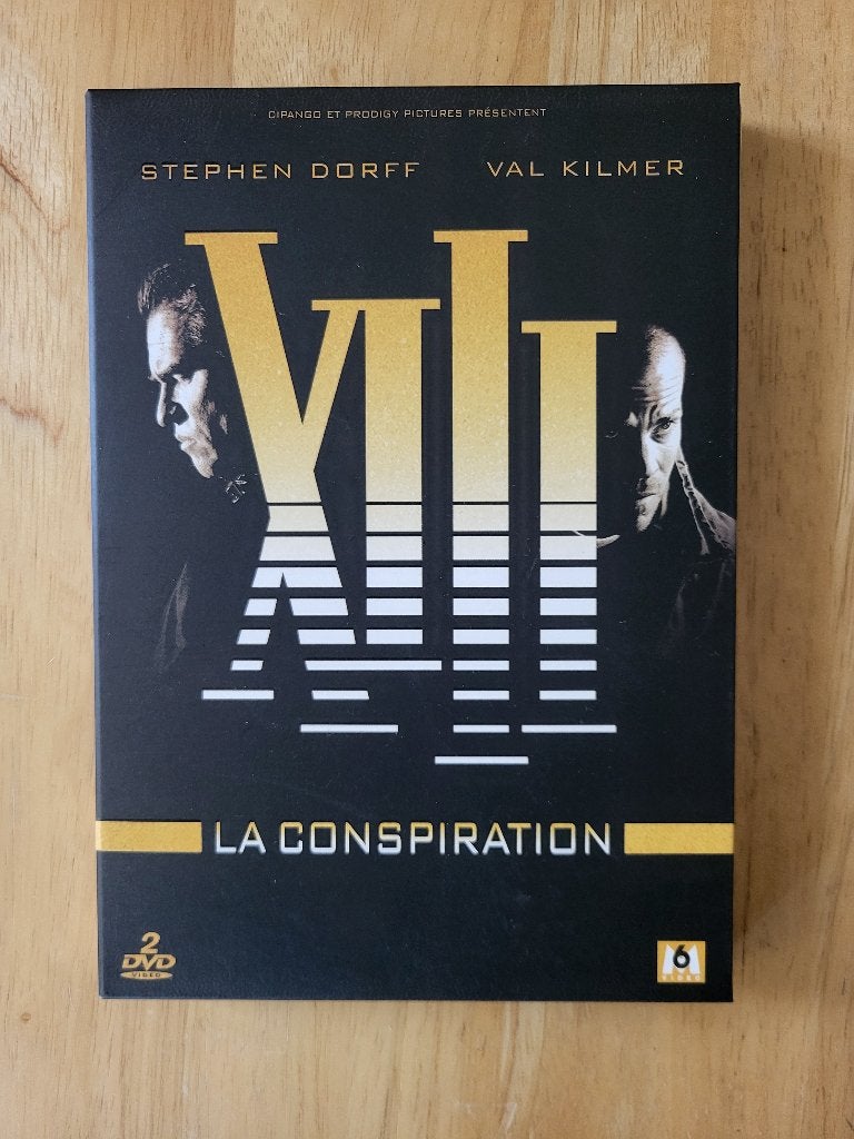 Coffret DVD XIII La Conspiration, CD & DVD, Série complète, Matériel bonus, Tous les âges, Enlèvement