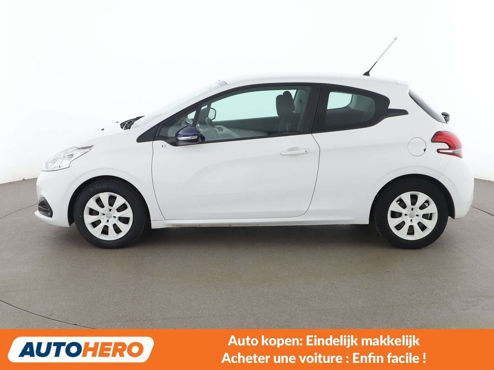 Peugeot 208 1.0 VTi Like (année de construction 2015), Autos, Euro 5, Achat, 50 kW, Noir