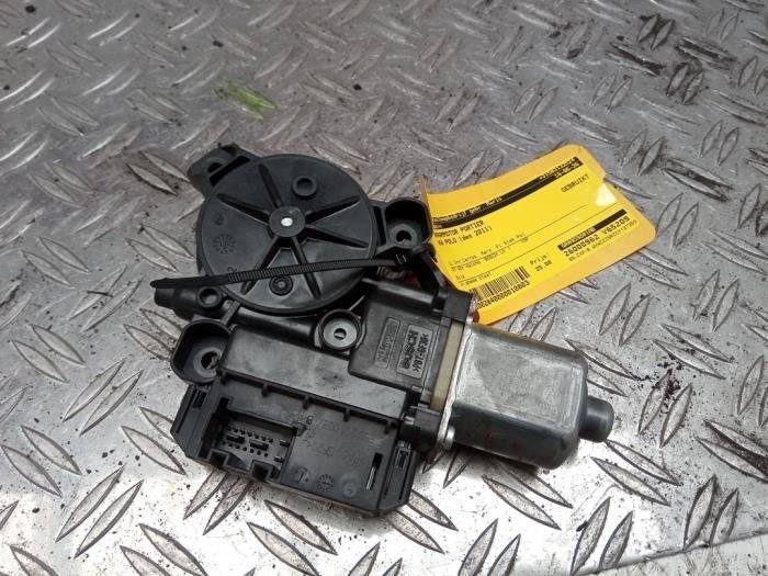 Moteur de vitre portière d'un Volkswagen Polo, Autos : Pièces & Accessoires, -, Volkswagen, -, 3 mois de garantie
